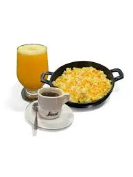 Paila huevo con queso + te o cafe