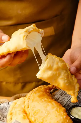 EMPANADA QUESO